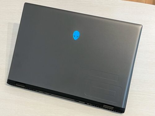 DELL Alienware m16 r2の画像3